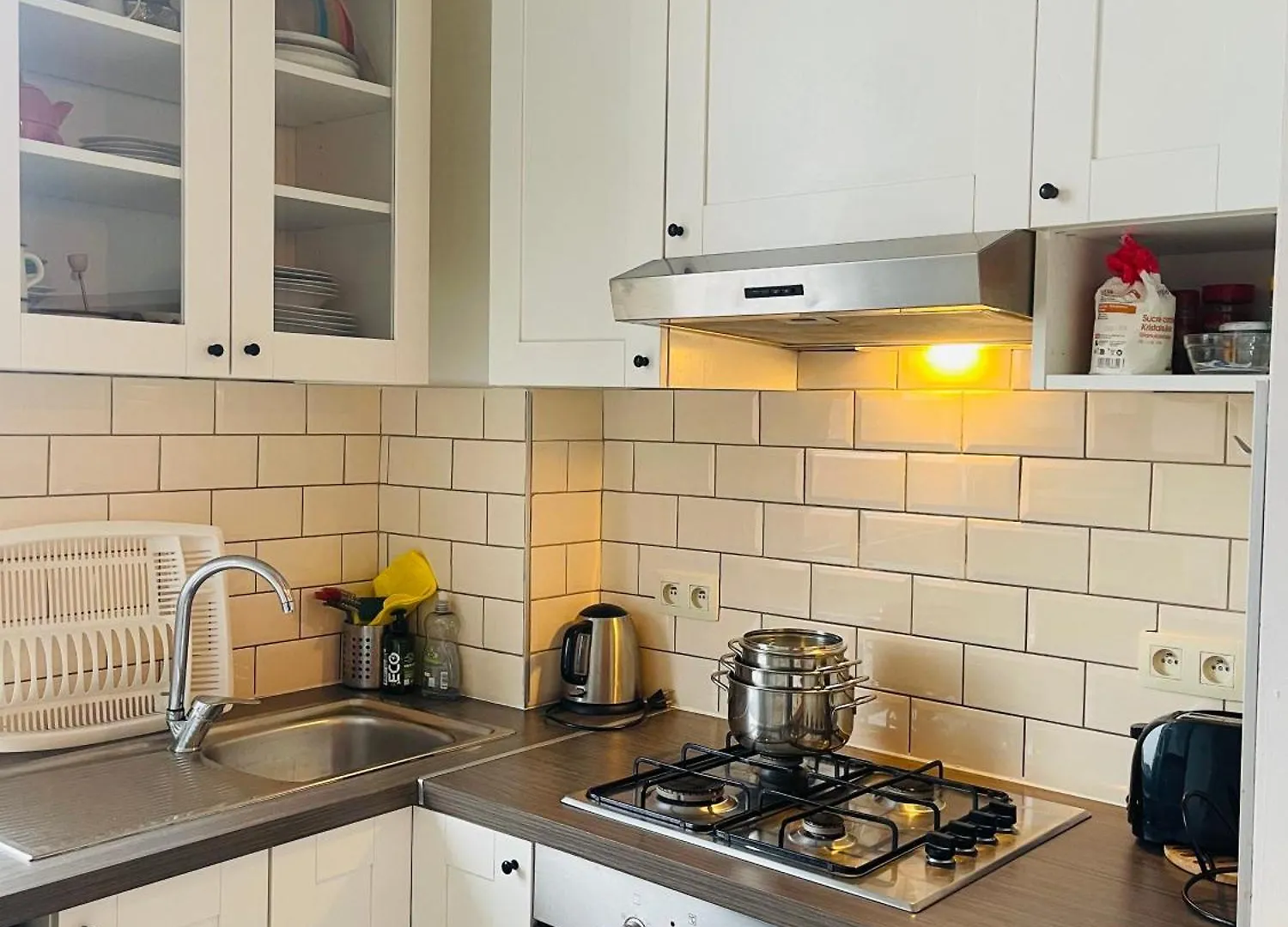 아파트 Quiet And Colorfull Flat In The Center City Of 브뤼셀