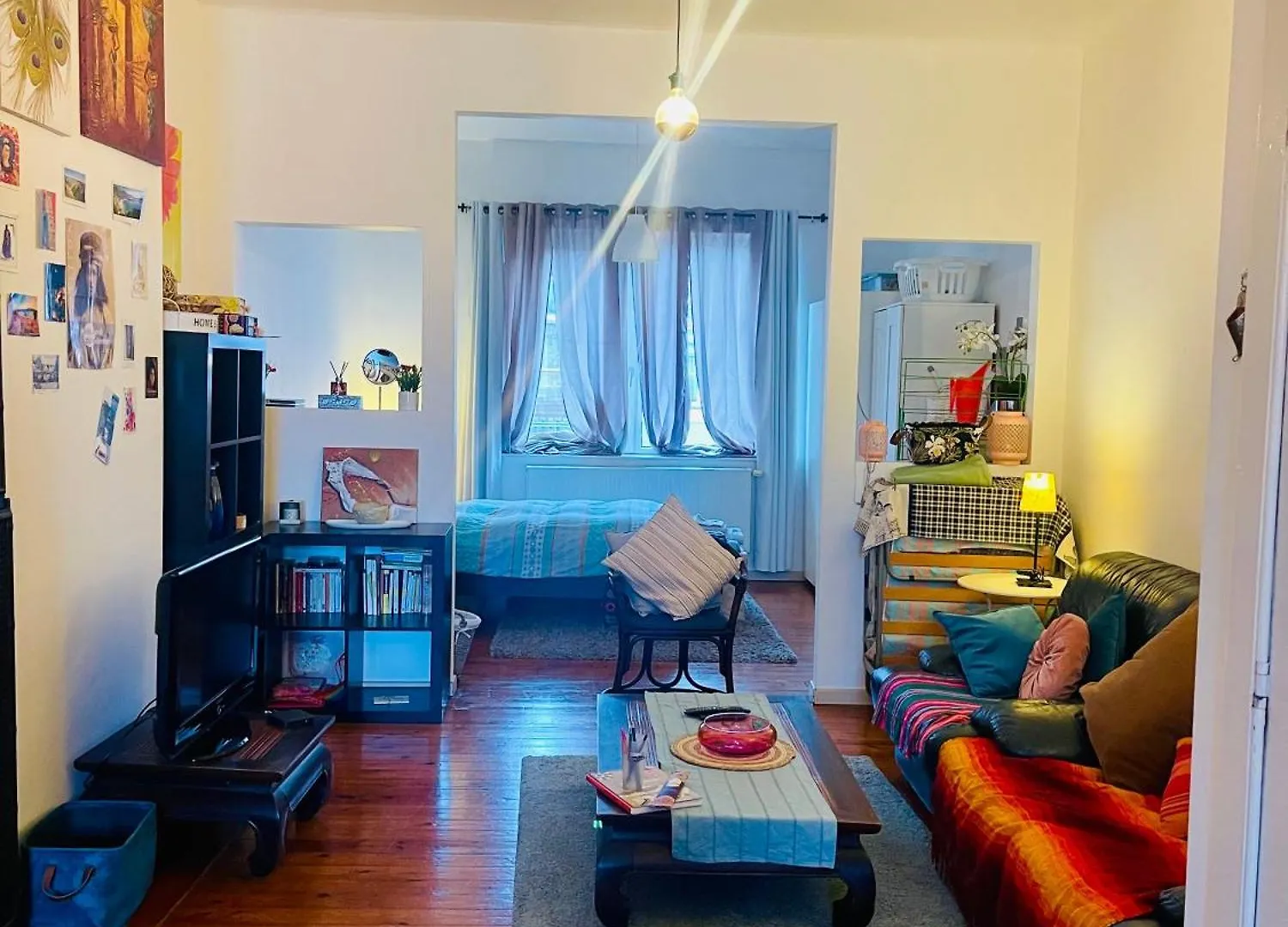 Quiet And Colorfull Flat In The Center City Of 브뤼셀 아파트